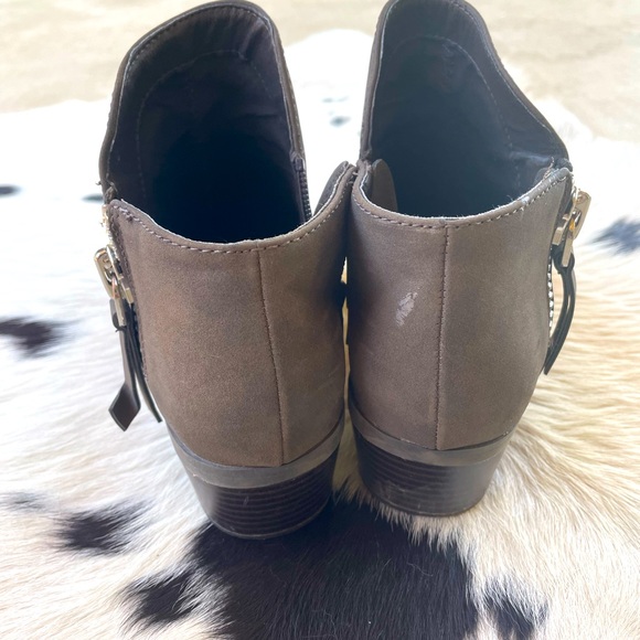 Gray booties - Picture 4 of 6